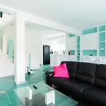 Lilla Beachfront - Sea View With Parking And Private Garden Villa *