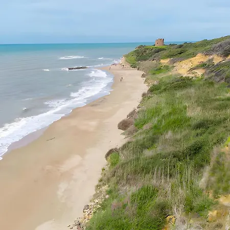 Lilla Beachfront - Sea View With Parking And Private Garden Anzio